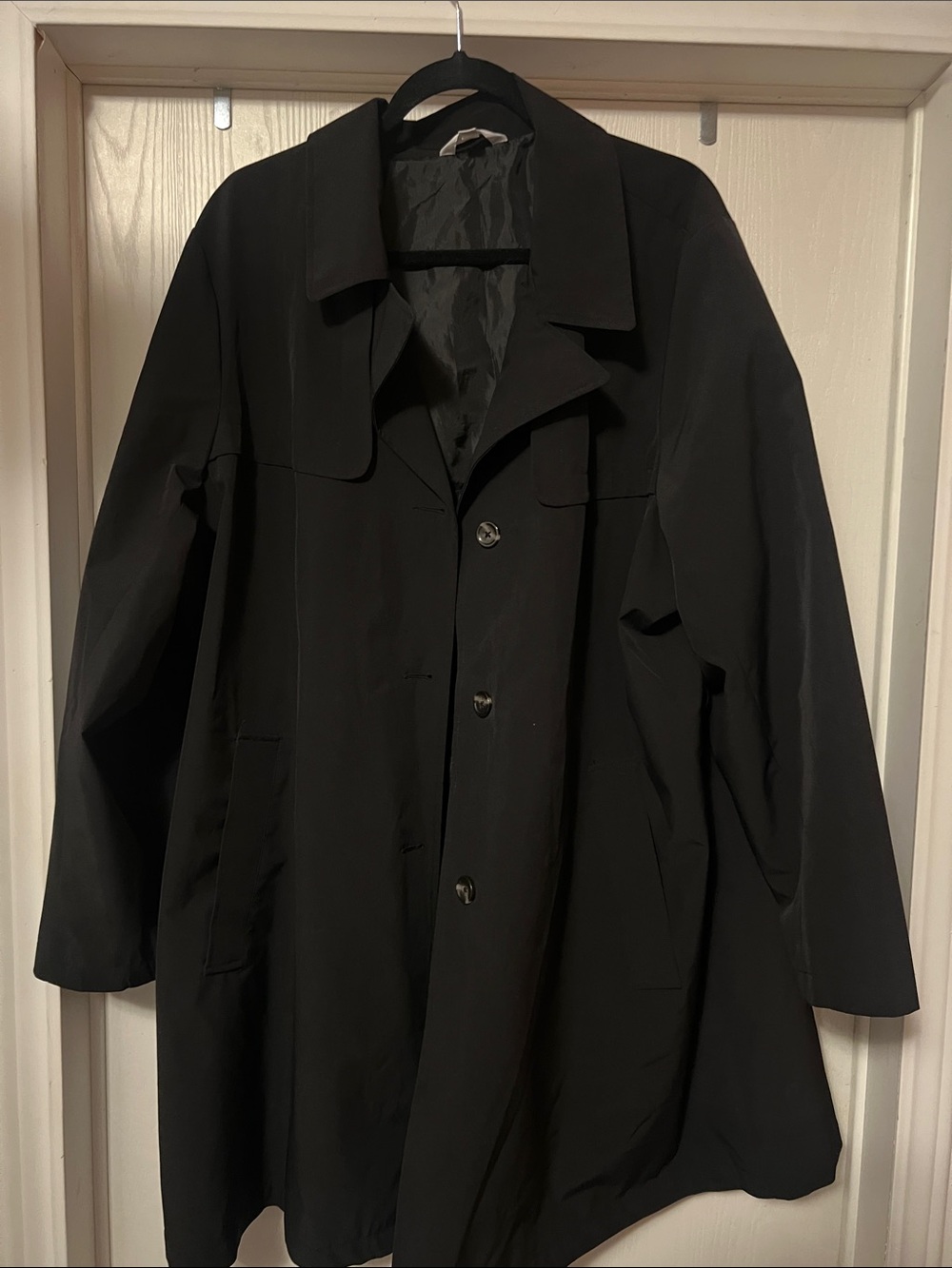 RAIN COAT